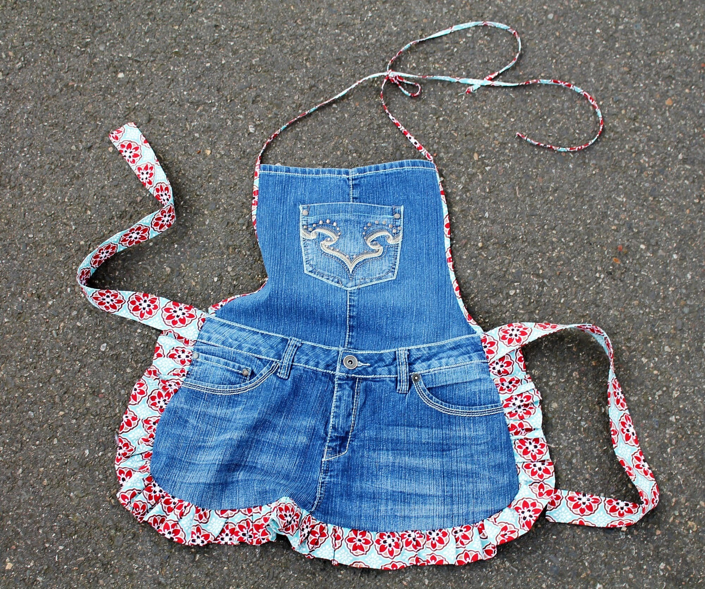 Upcycled Jean Apron Sewing Pattern (Downloadable PDF)