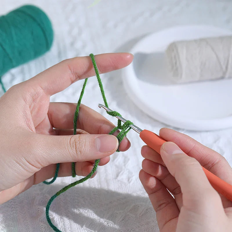Crochet Hanging Plant Kit – DIY Hand-Knitting with Tools & Yarn