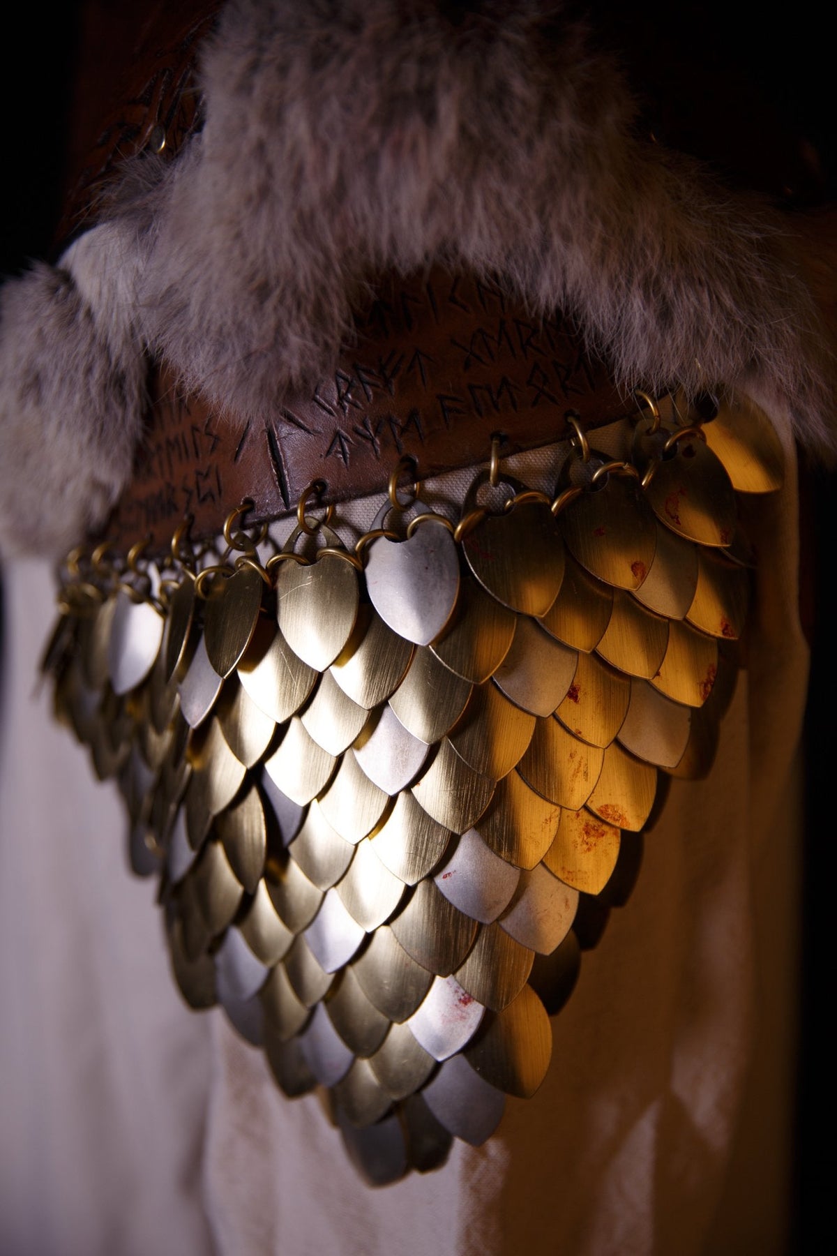 Aluminium Scales Gold